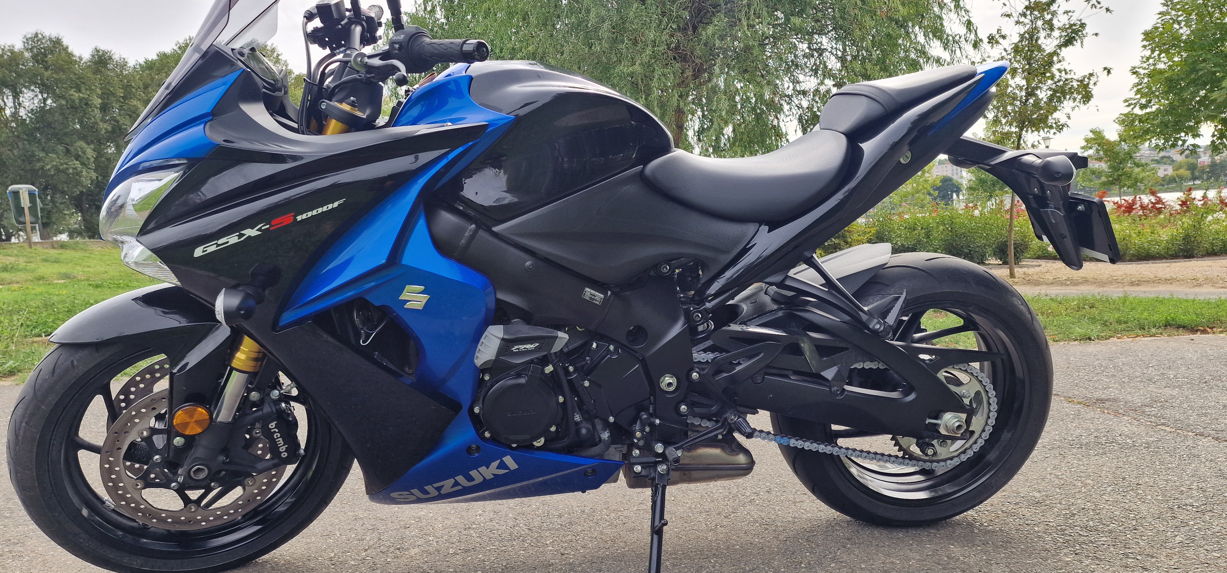 Vand Suzuki GSX-S1000F aproape NOU 5275 km reali