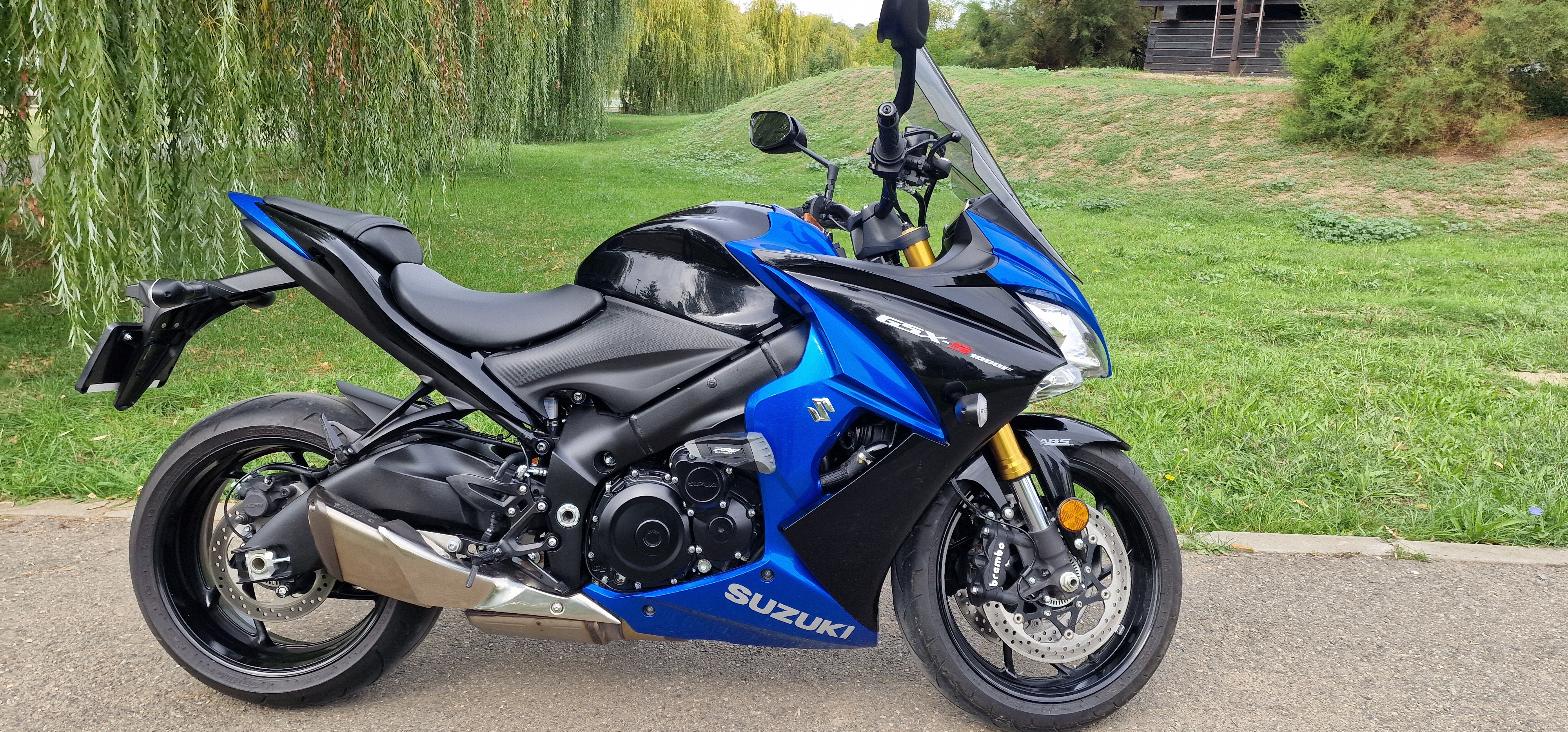 Vand Suzuki GSX-S1000F aproape NOU 5275 km reali