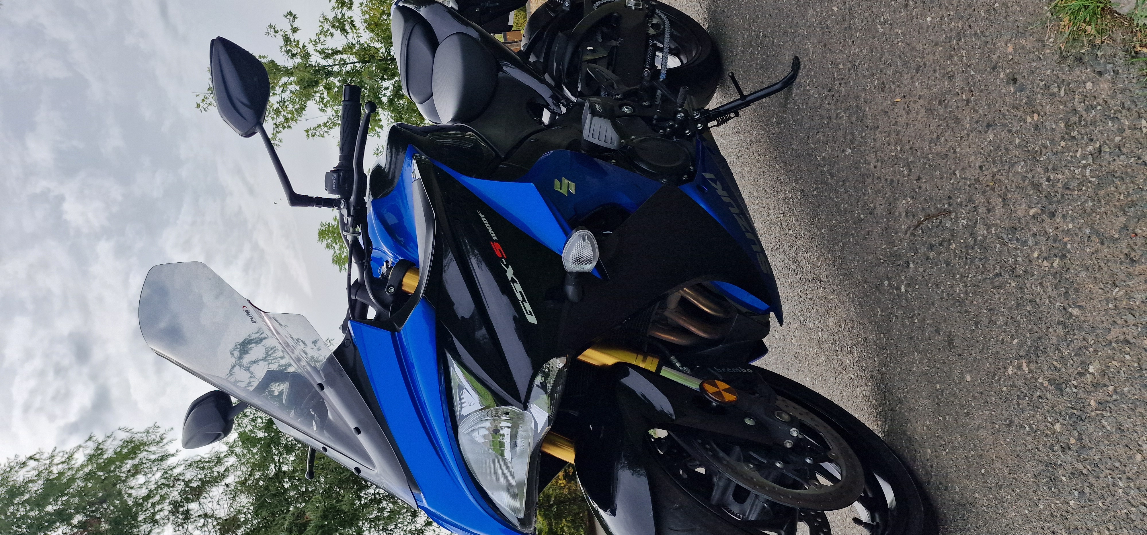 Vand Suzuki GSX-S1000F aproape NOU 5275 km reali