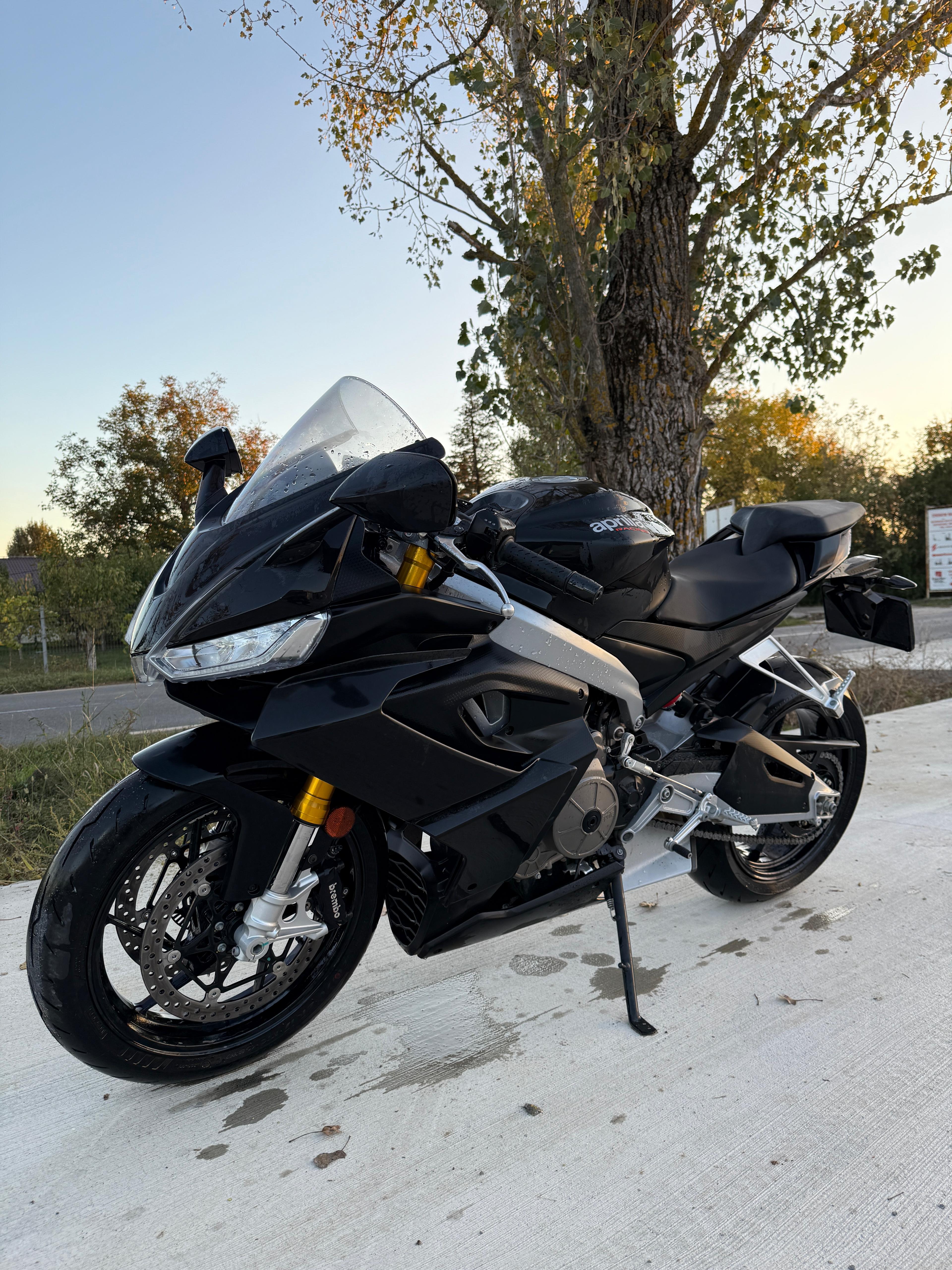 Aprilia RS660